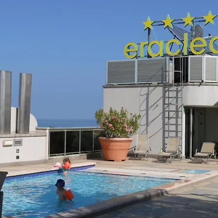 Appart hôtel Eraclea Palace