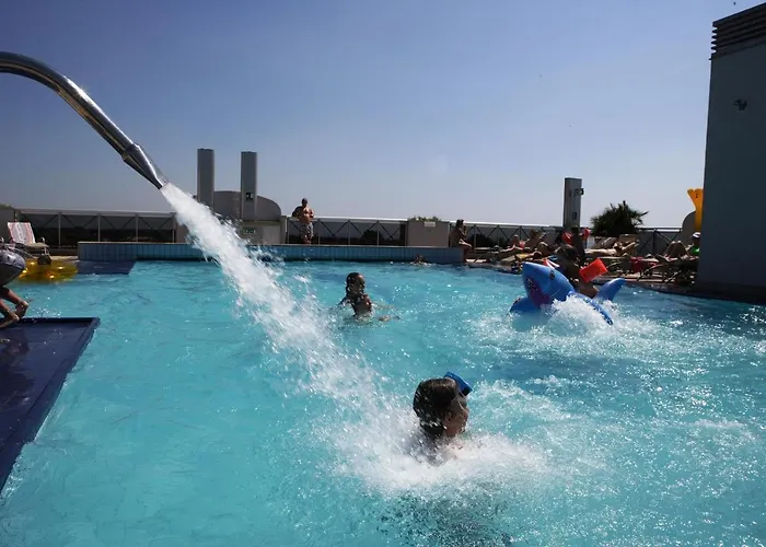 Hotel apartamentowy Eraclea Palace