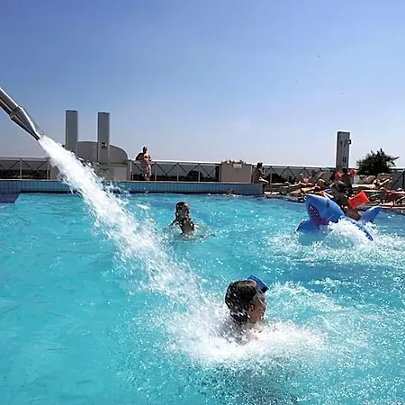 Eraclea Palace Apartahotel